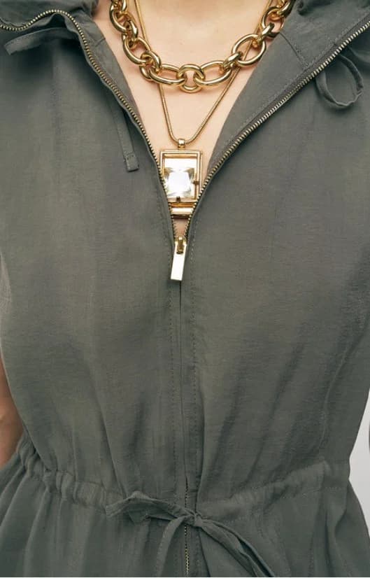 Stand-collar, relaxed fit khaki vest
