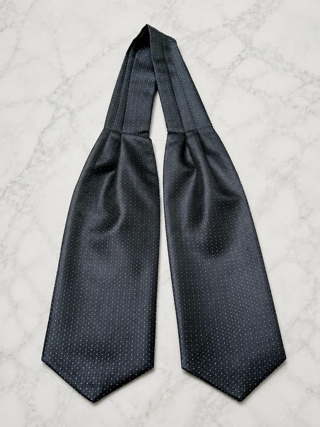 Elegant Foulard & Pocket Square Set